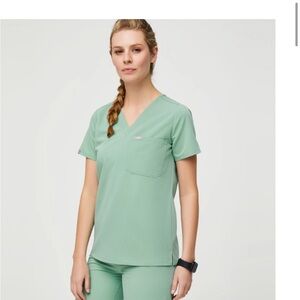 Figs Mint Green Short Sleeve V-Neck Scrub Set